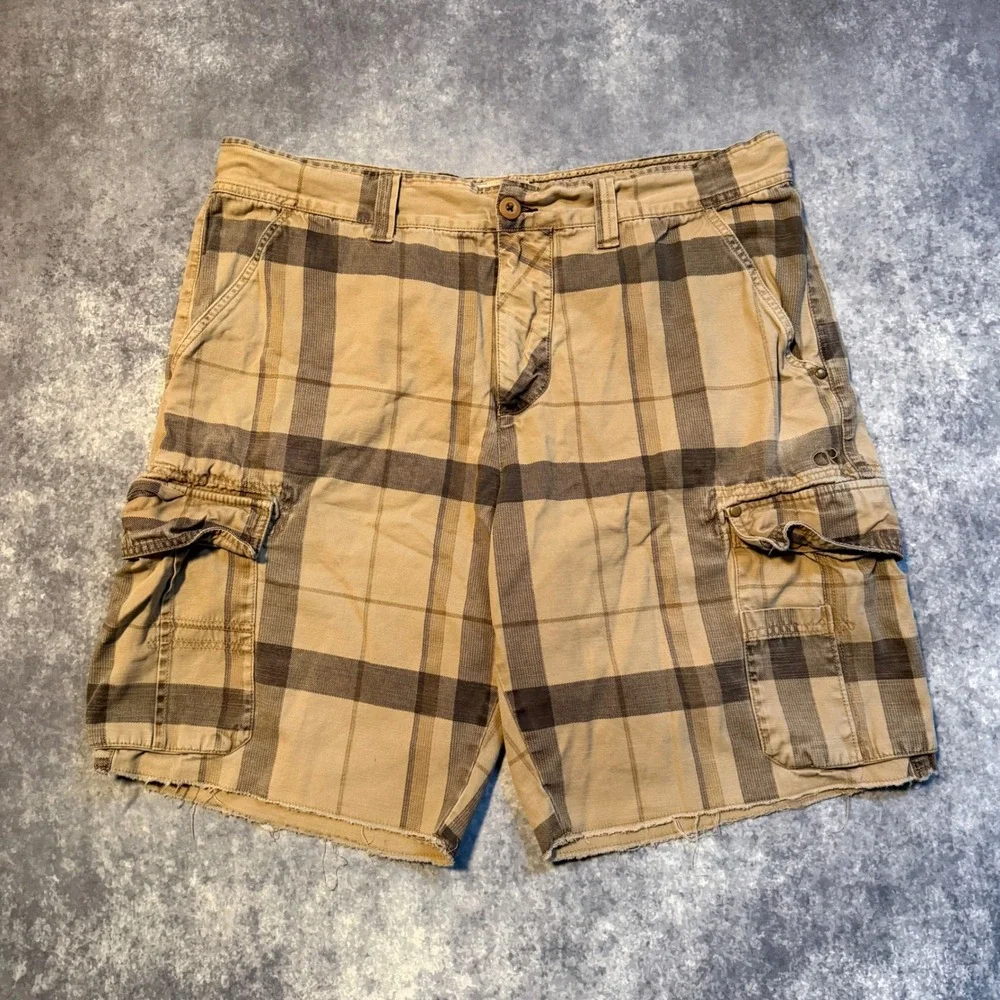 Y2K OP Ocean Pacific Mens Plaid Cargo Shorts Brown Tan Size 40‎ Cut Off Hem Surf